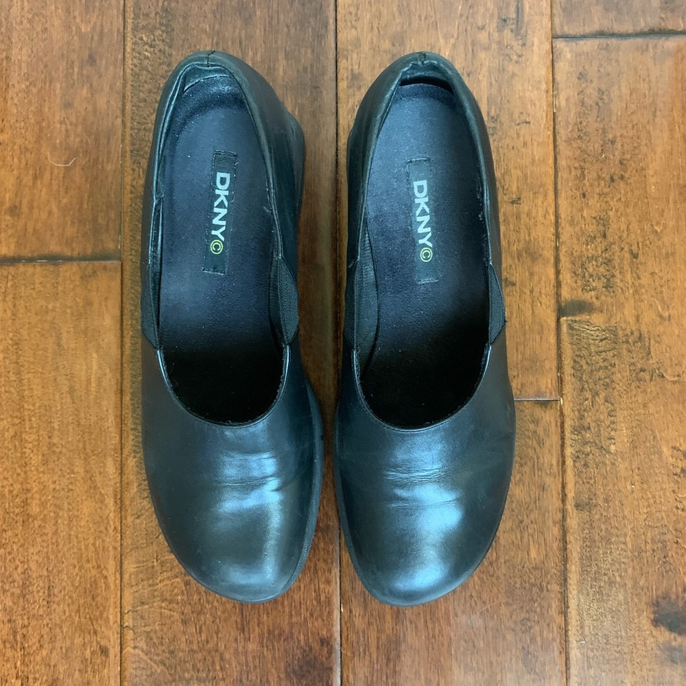 DKNY iconic brand leather shoes.